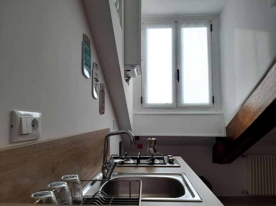 Apartamento La Mansarda Delle Mongolfiere Turín Exterior foto