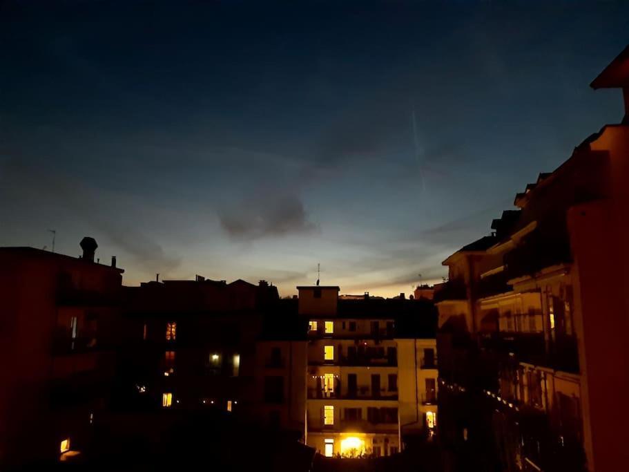 Apartamento La Mansarda Delle Mongolfiere Turín Exterior foto