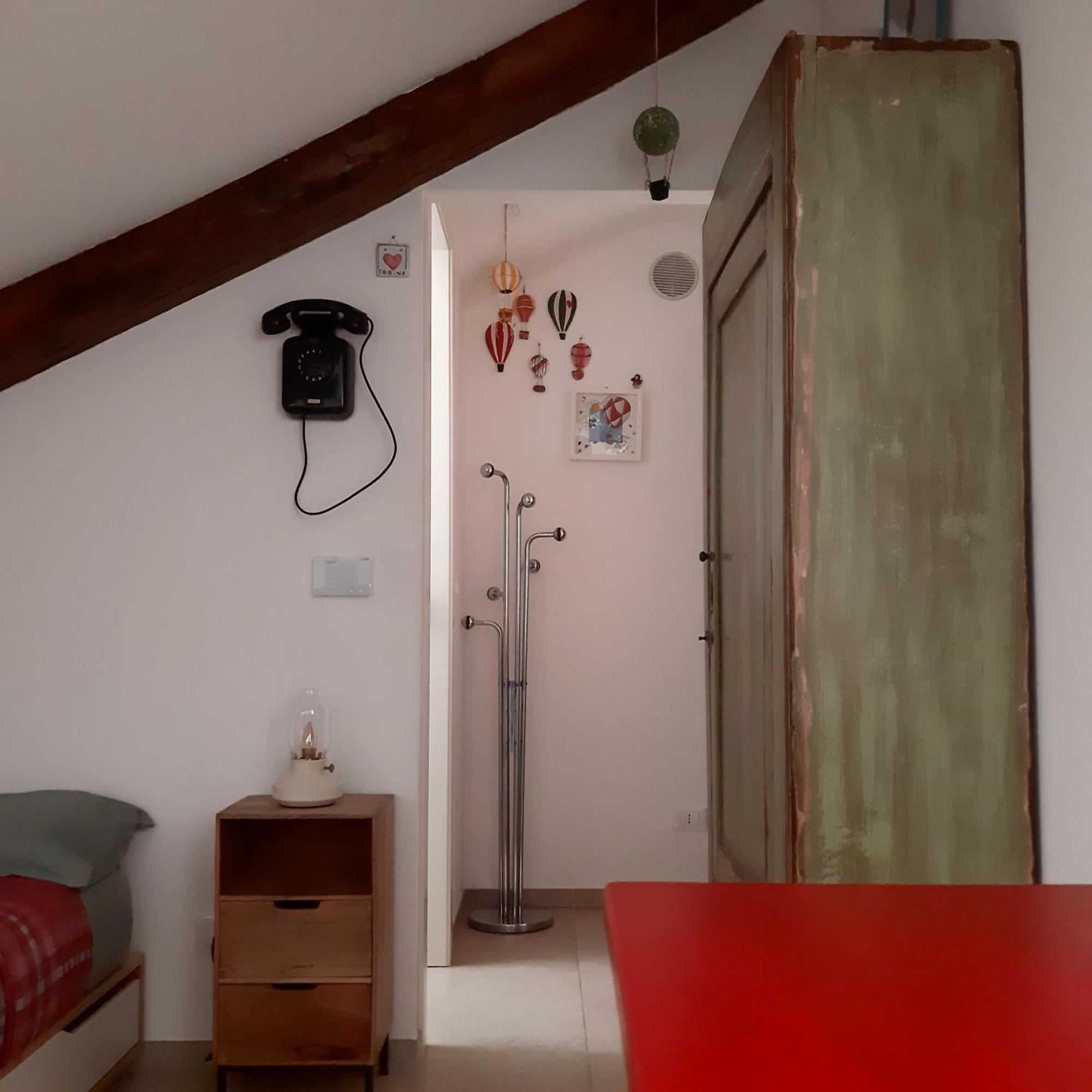 Apartamento La Mansarda Delle Mongolfiere Turín Exterior foto